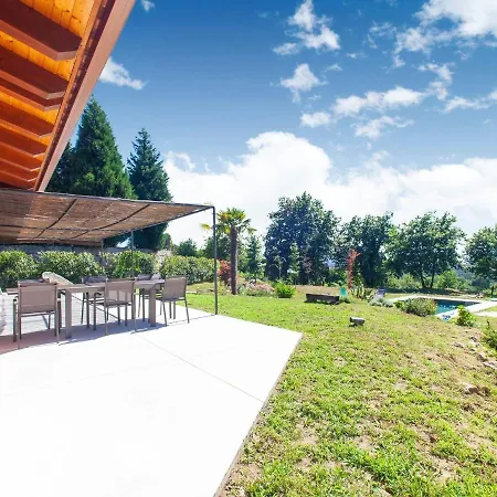 Lovely Holiday In As Neves With Private Swimming Pool Hébergement de vacances