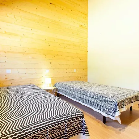 Hébergement de vacances Lovely Holiday In As Neves With Private Swimming Pool